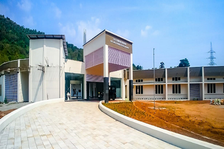 https://cache.careers360.mobi/media/colleges/social-media/media-gallery/19346/2020/2/14/Front side view of Government Arts and Science College  Balussery_Campus-View.png
